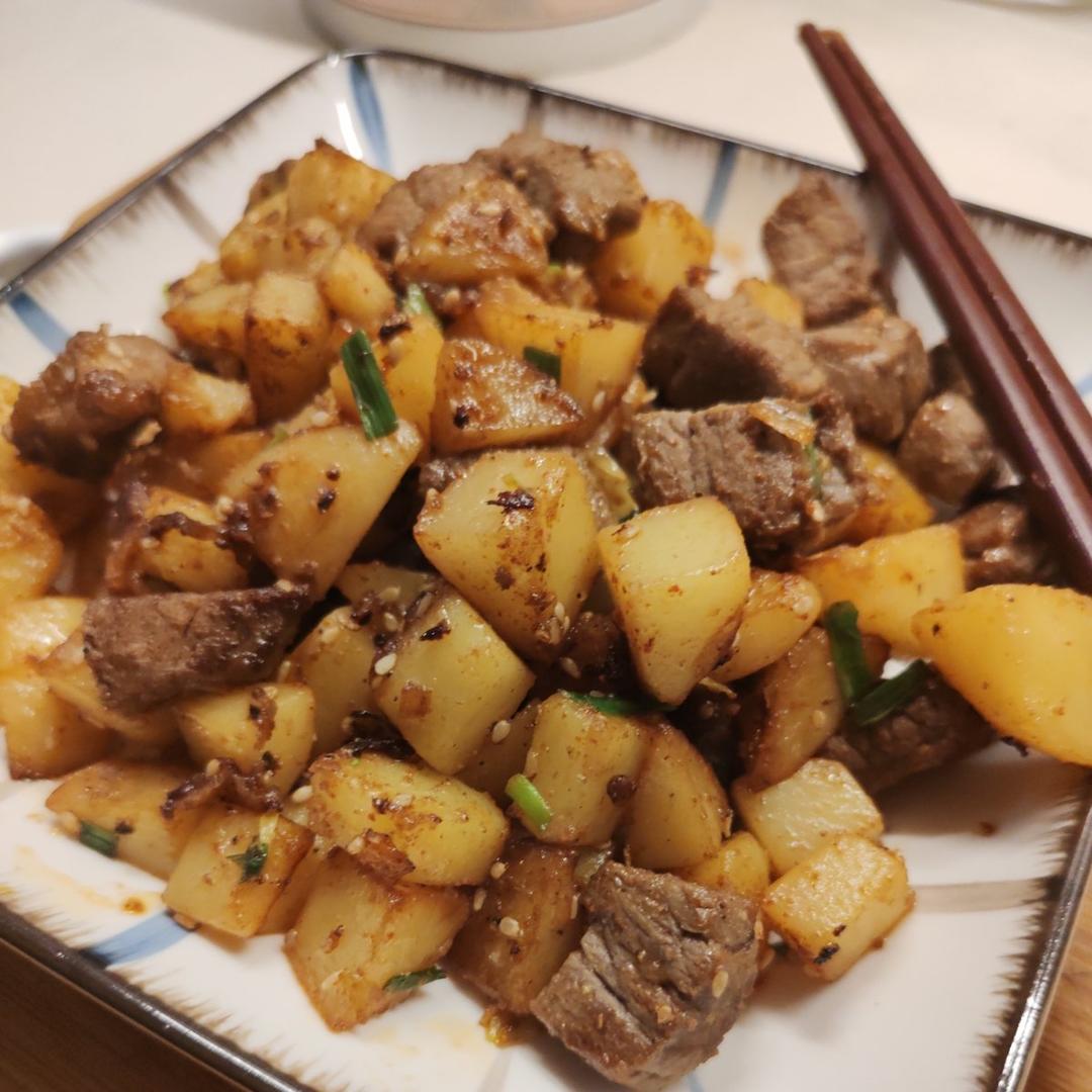 香辣孜然土豆牛肉粒，这么做巨巨巨好吃！！