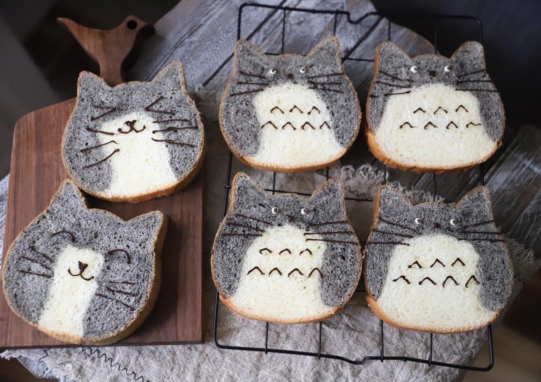 蓝猫＆龙猫吐司~猫头吐司的做法