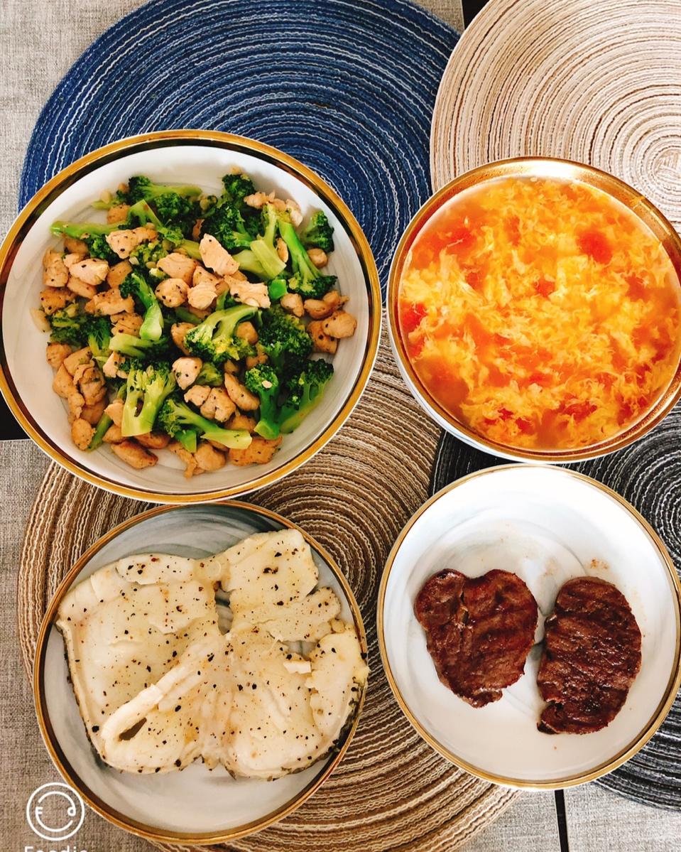 鸡胸肉炒西兰花