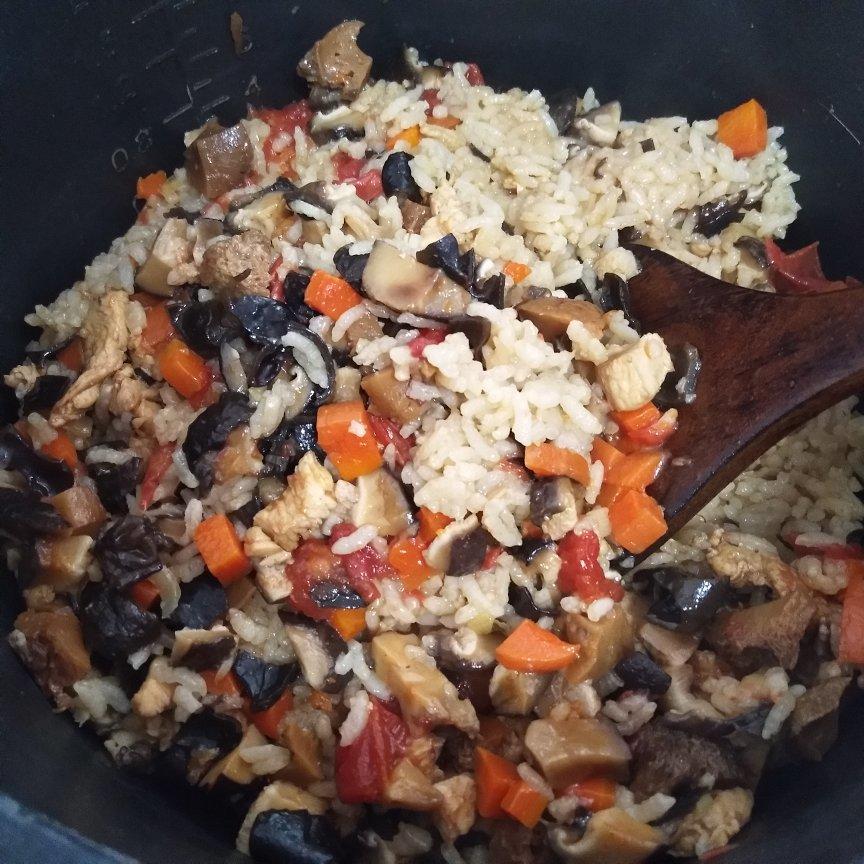 全网最好吃的网红焖米饭，做出了煲仔饭的赶脚，俩儿子抢着吃