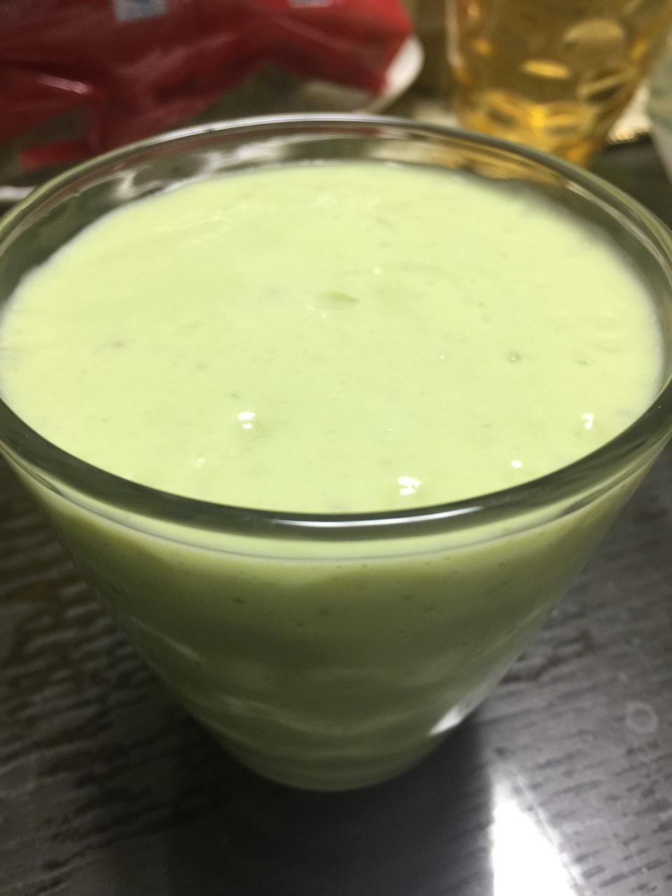 牛油果奶昔