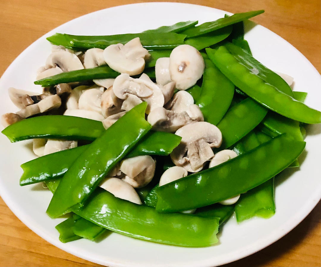 口蘑炒荷兰豆