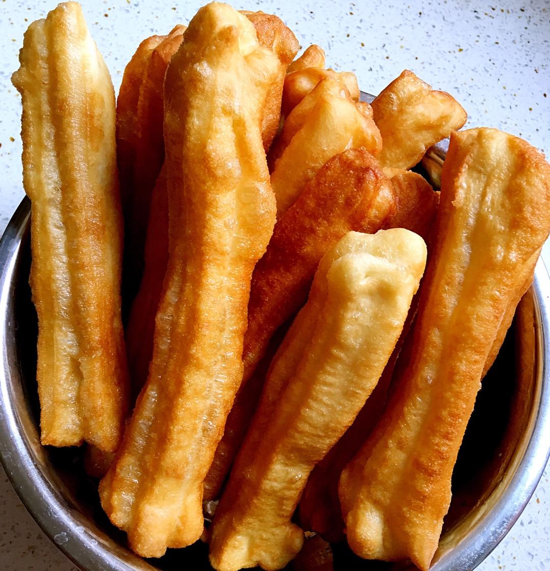 秋水寒2016做的自制蓬松酥脆大油条