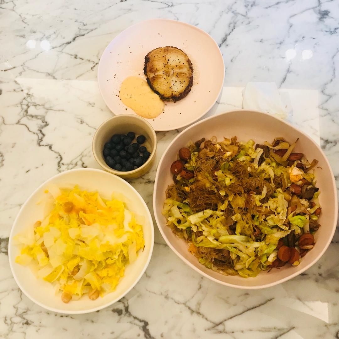 包菜炒粉丝