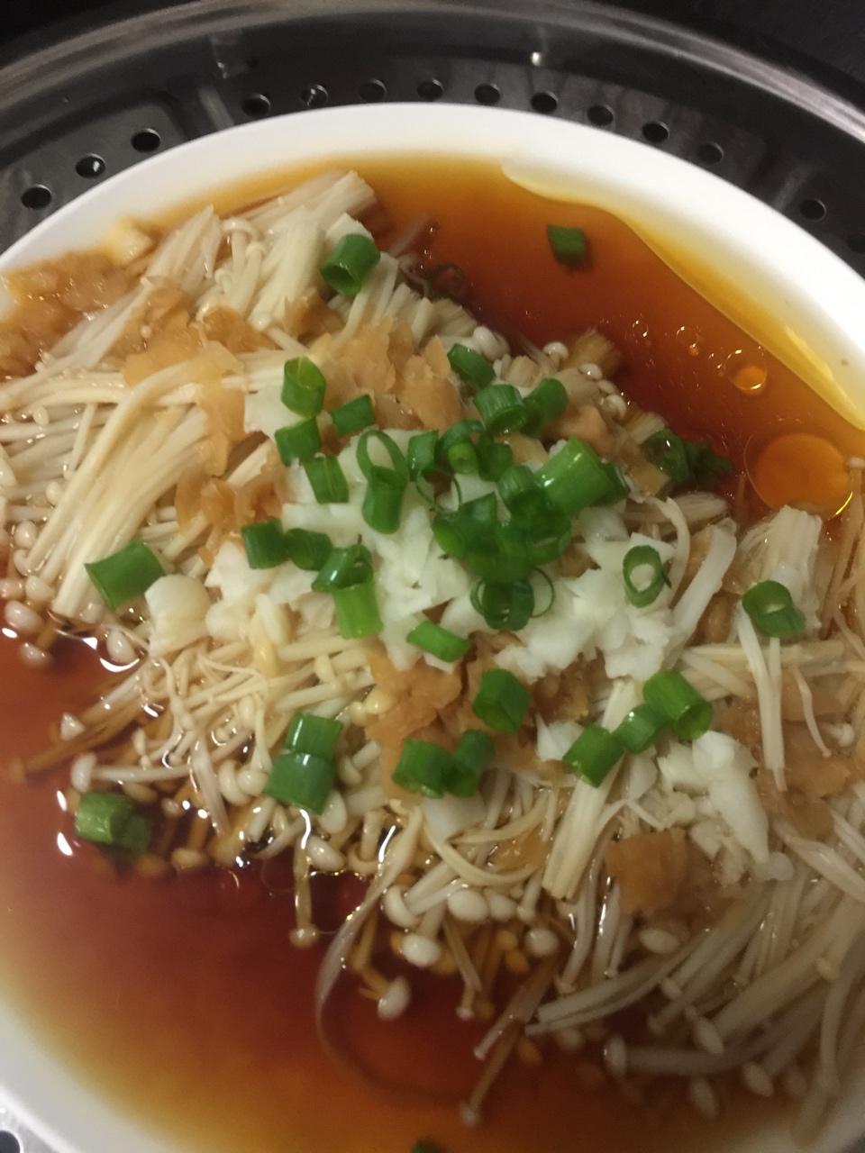 蒜蓉蒸金针菇