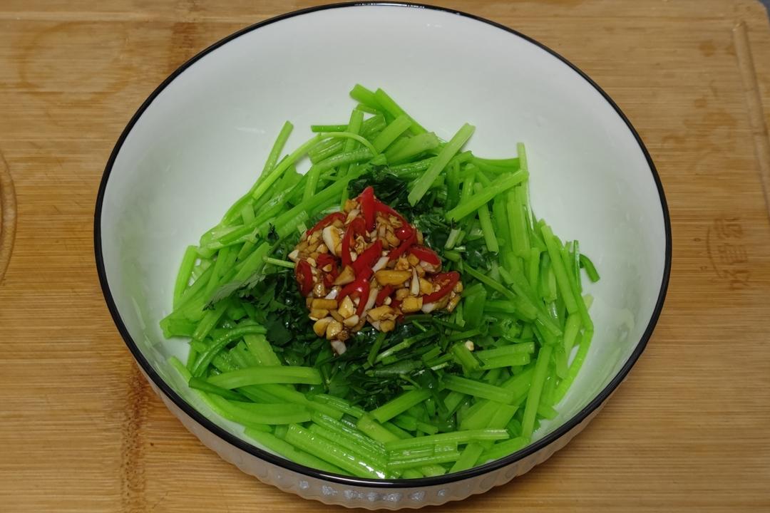 低脂凉拌芹菜