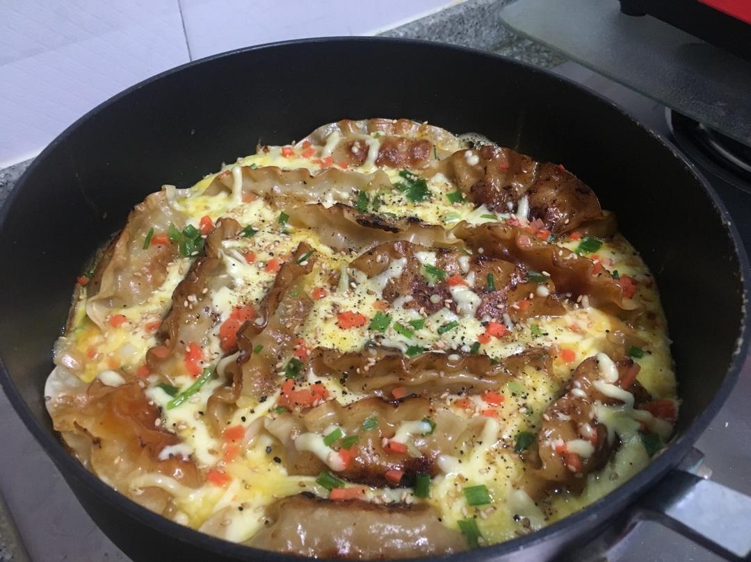 蛋抱煎饺（速冻饺）