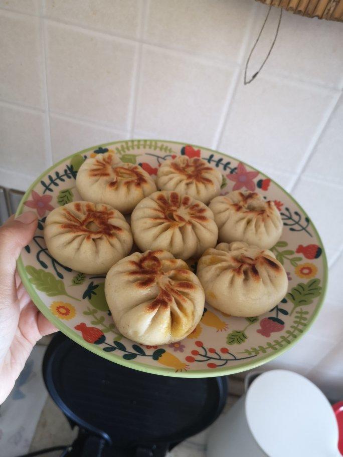 素包子（胡萝卜木耳粉条鸡蛋馅）