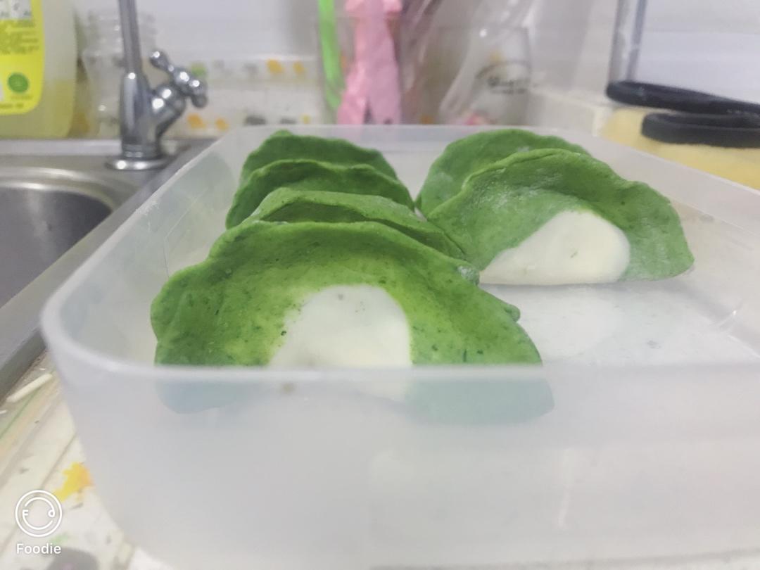 翡翠白玉素水饺（荠菜豆腐馅）