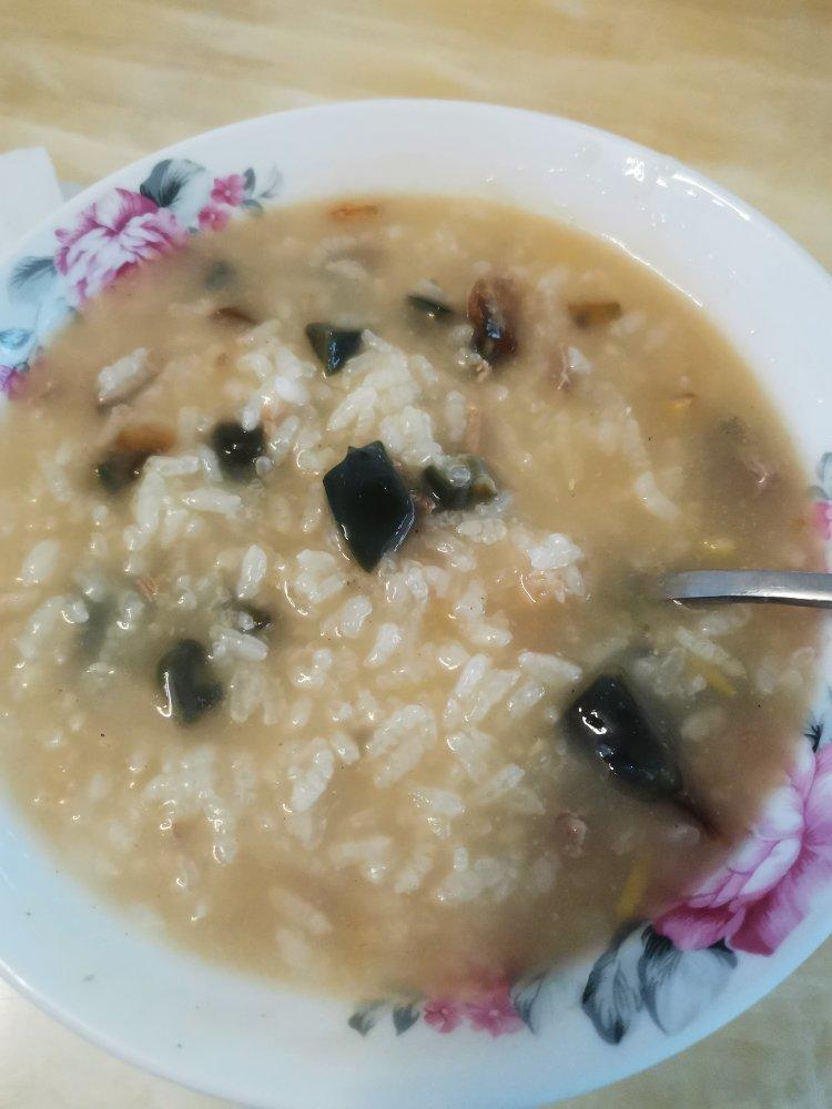 十五分钟快手之香滑皮蛋瘦肉粥(附五分钟电饭煲电压力锅更快捷方法)