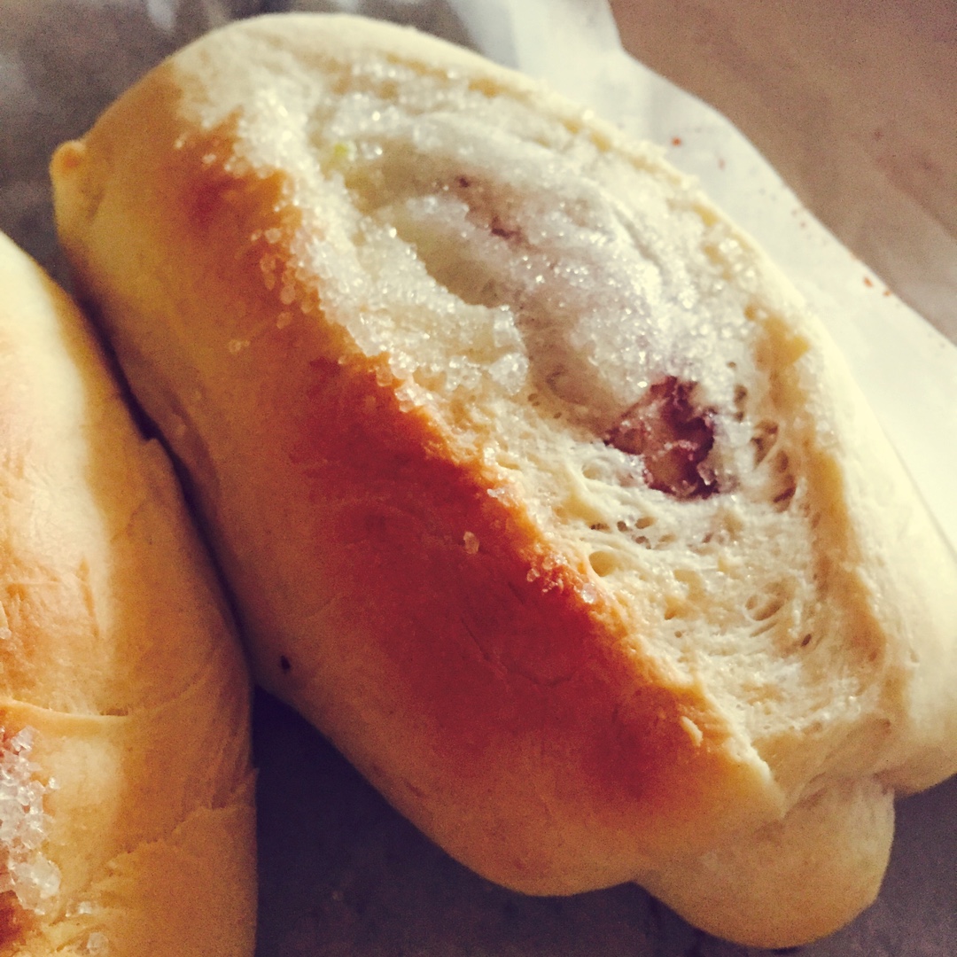 葡萄软欧（仿原麦山丘）Milk flavored bread filled with raisins and butter