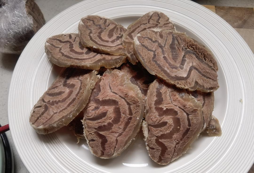 盐卤牛肉