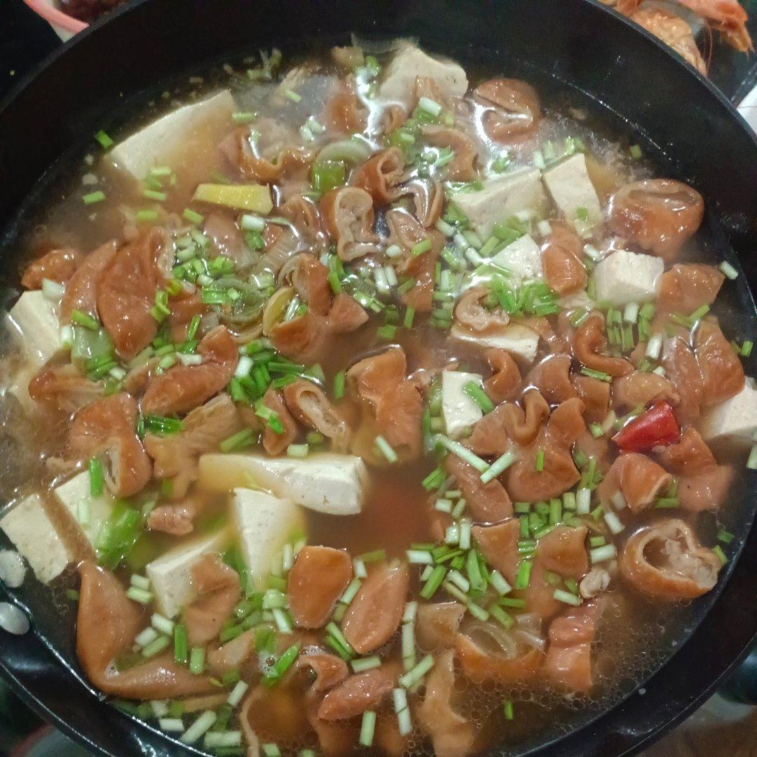肥肠炖豆腐
