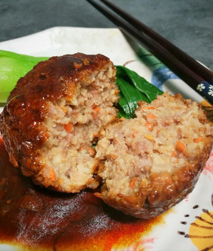 牛妈小厨房做的红烧狮子头