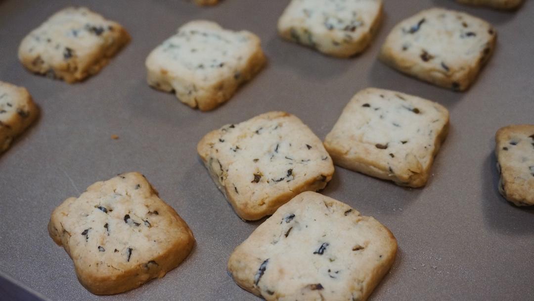 鲜酥咸香的香葱海苔饼干——葱香曲奇plus版/烘焙视频饼干篇7