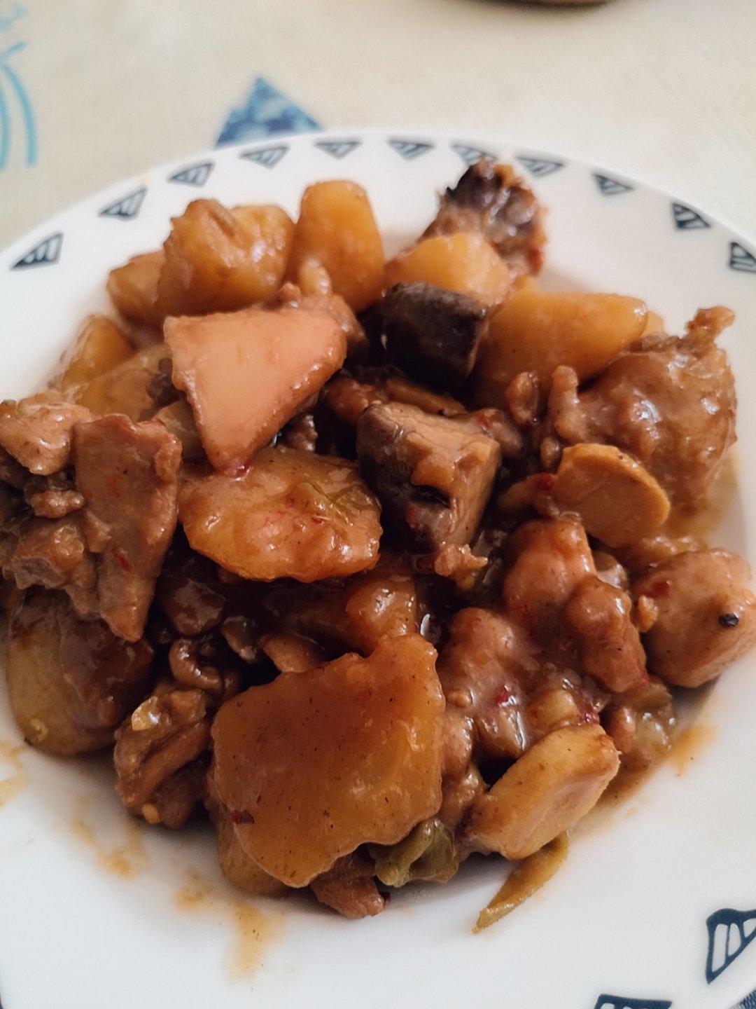 红烧土豆炖鸡块（鸡腿）