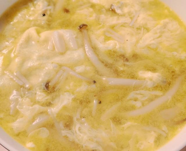 蟹味菇蛋片汤（蛋打成片的小秘密）
