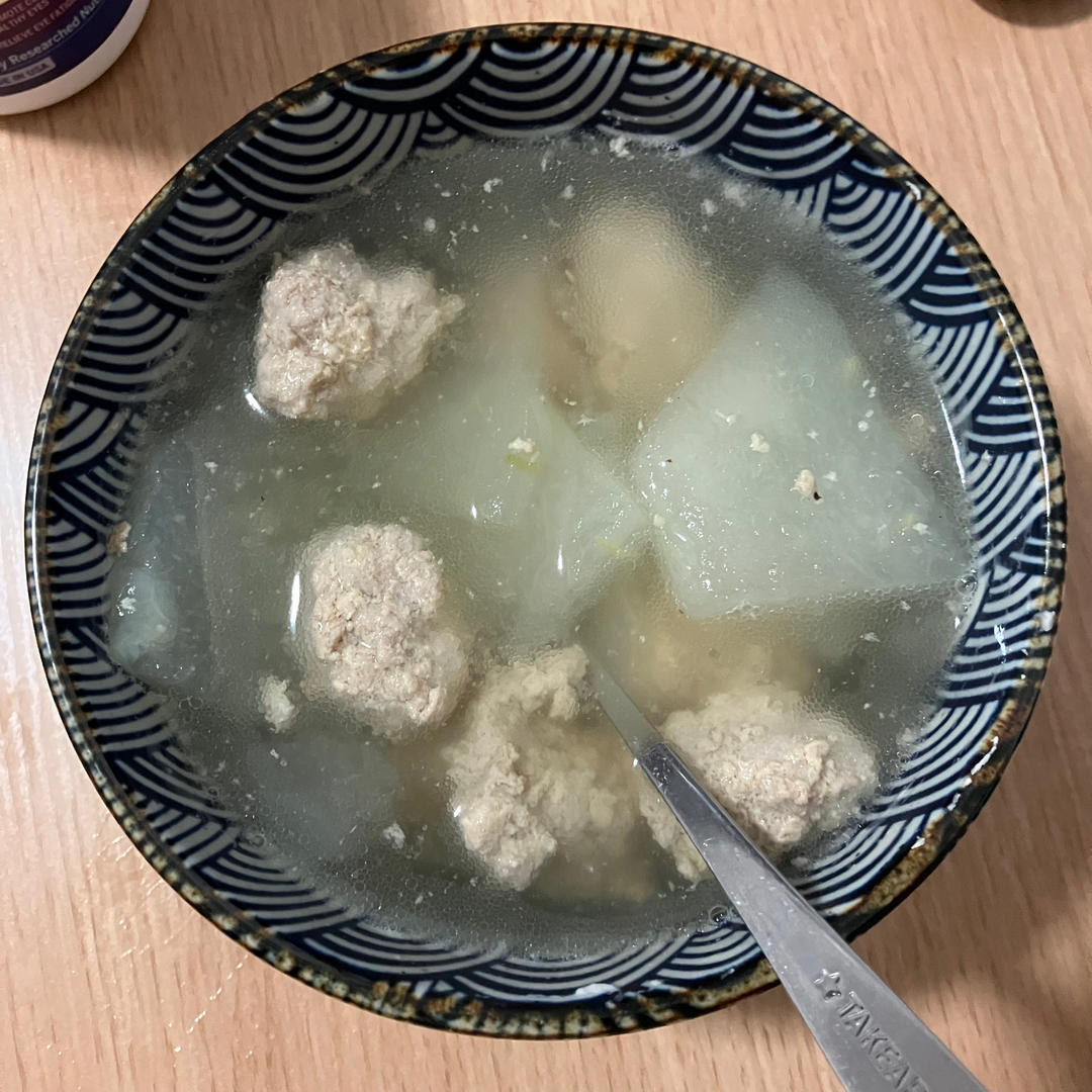 巨鲜美的冬瓜丸子汤