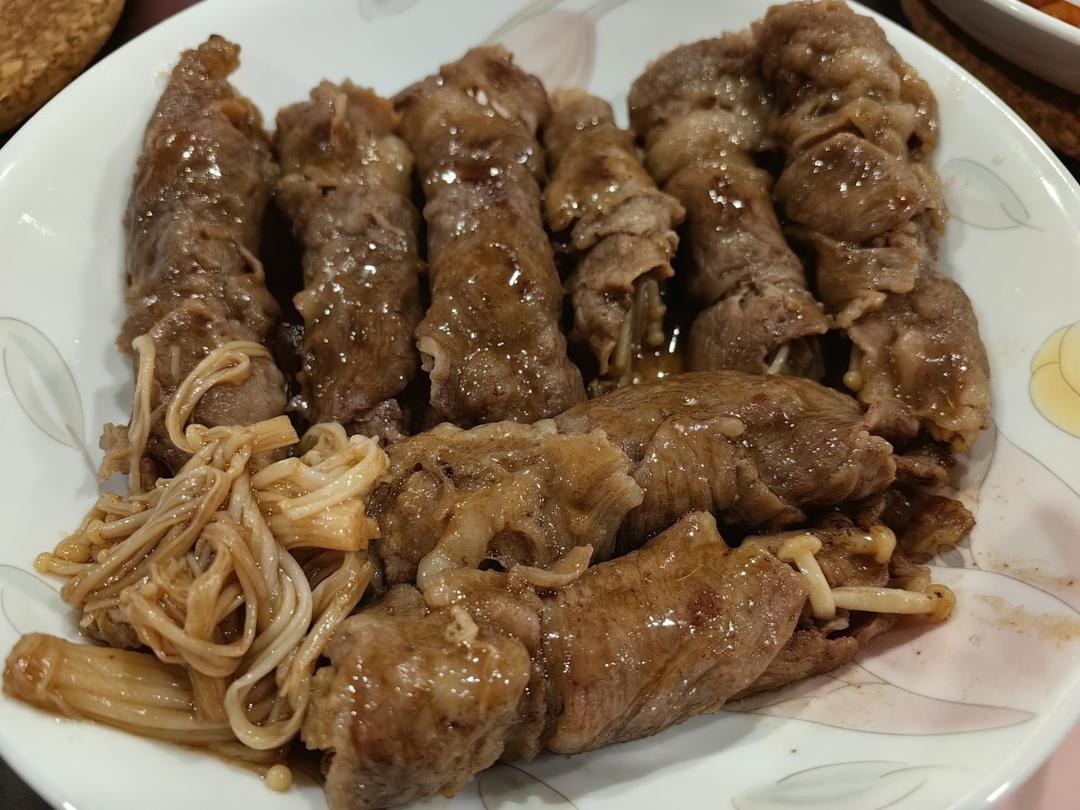 超级下饭的金针菇牛肉卷