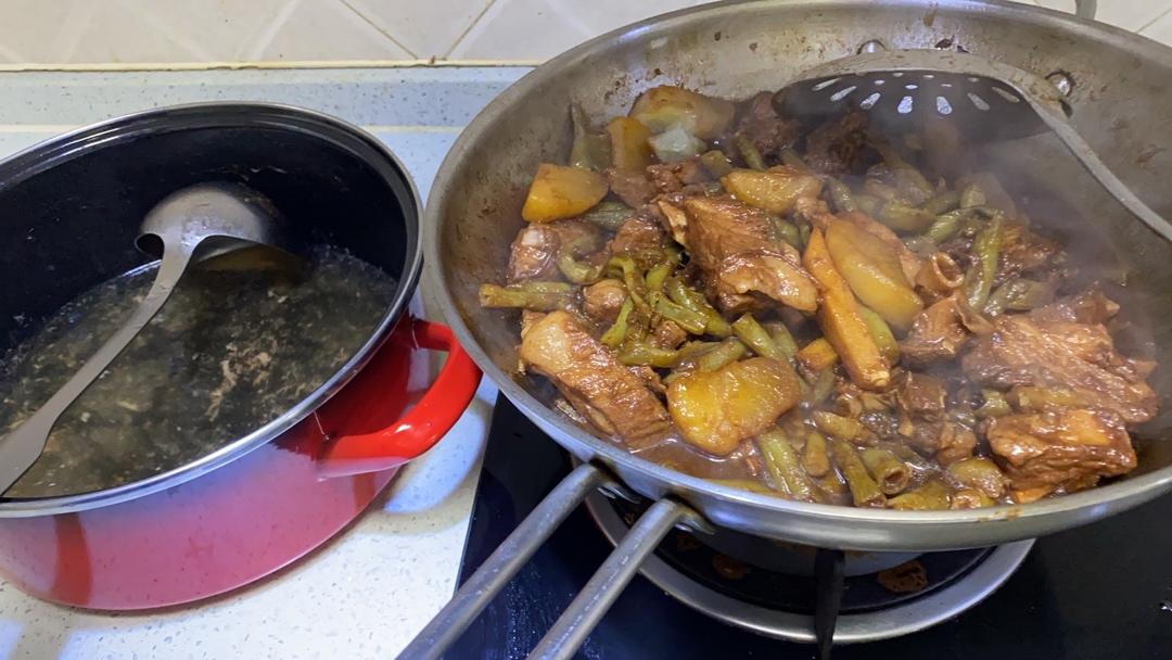 排骨土豆炖芸豆