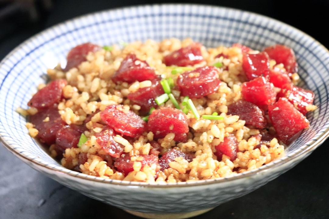 爆好吃的无敌腊肠炒饭