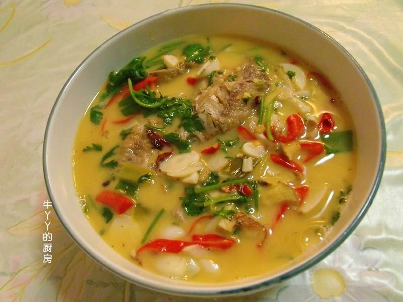 清辣野生鲫鱼汤的做法