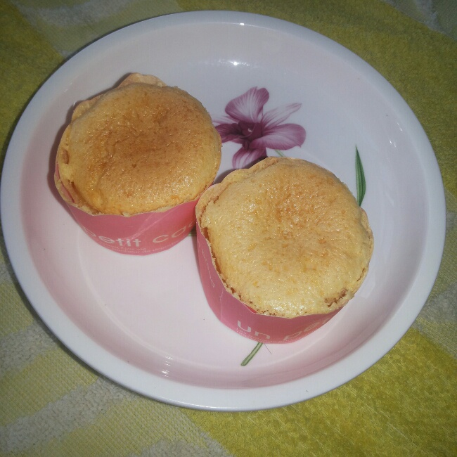 风吹雨-1做的消耗淡奶油之作——淡奶油小蛋糕