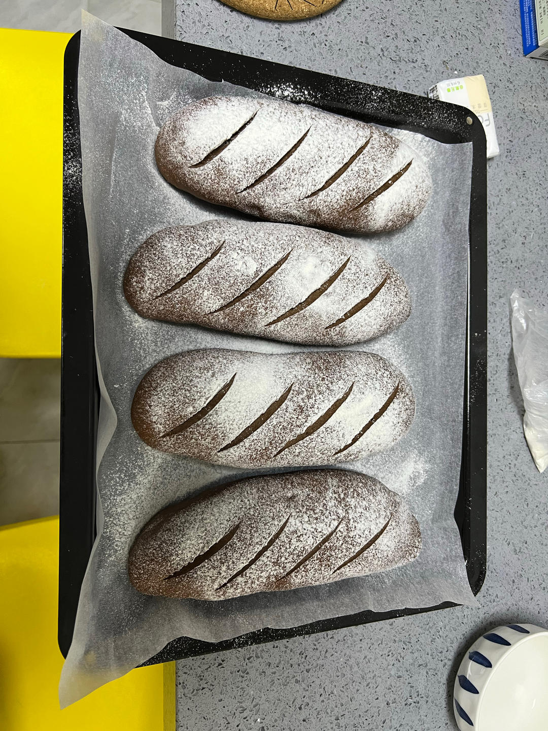可可麻薯红豆软欧包