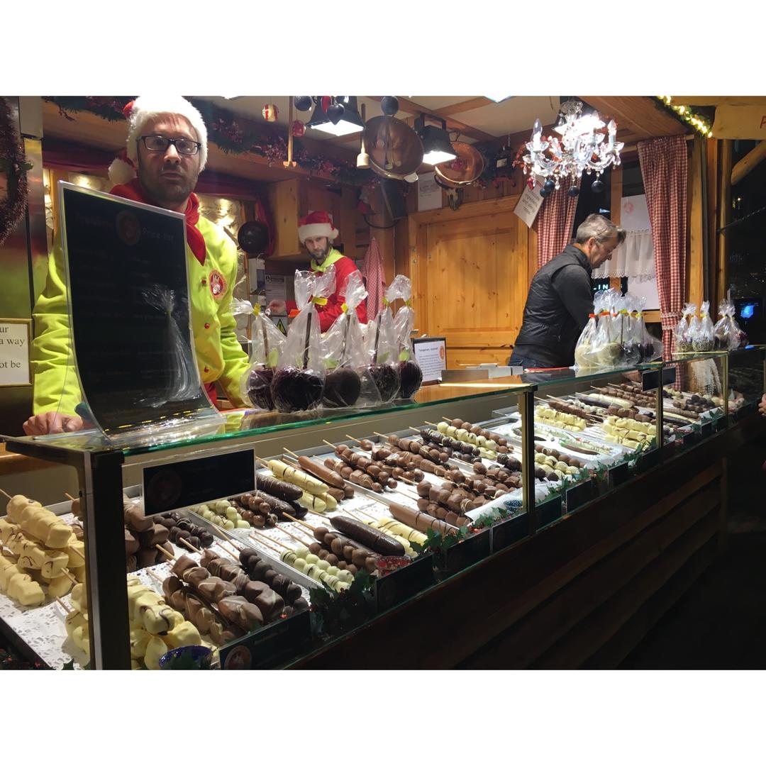 圣诞巧克力草莓棒棒糖