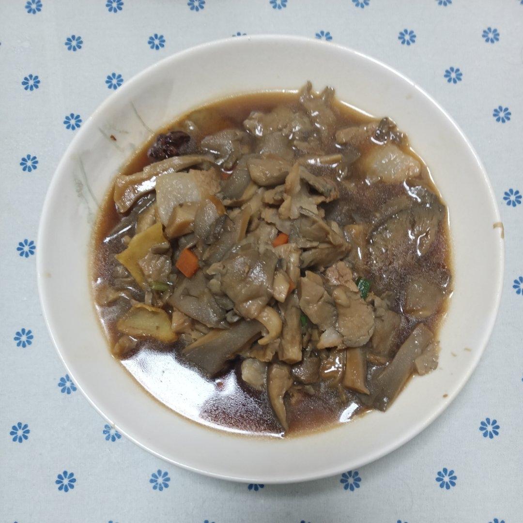 肉片烧蘑菇（平菇）
