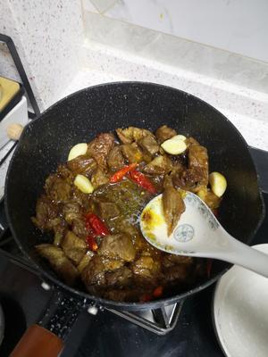 香料不够就用火锅底料替代的红烧牛肉 方便快捷好吃的做法 步骤11