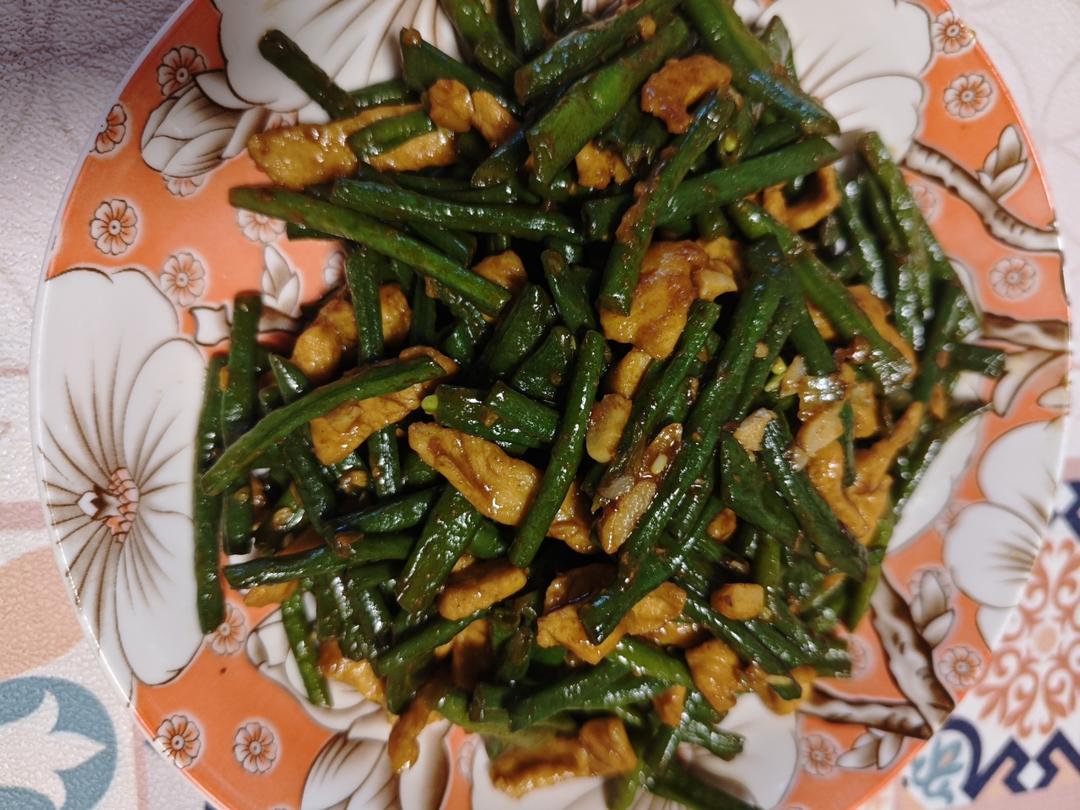 豆角炒肉丝