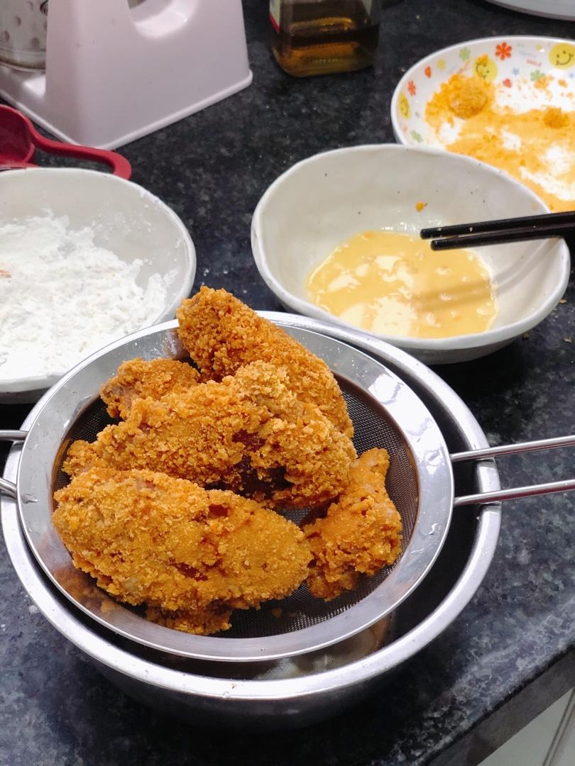 香脆辣味炸鸡翅