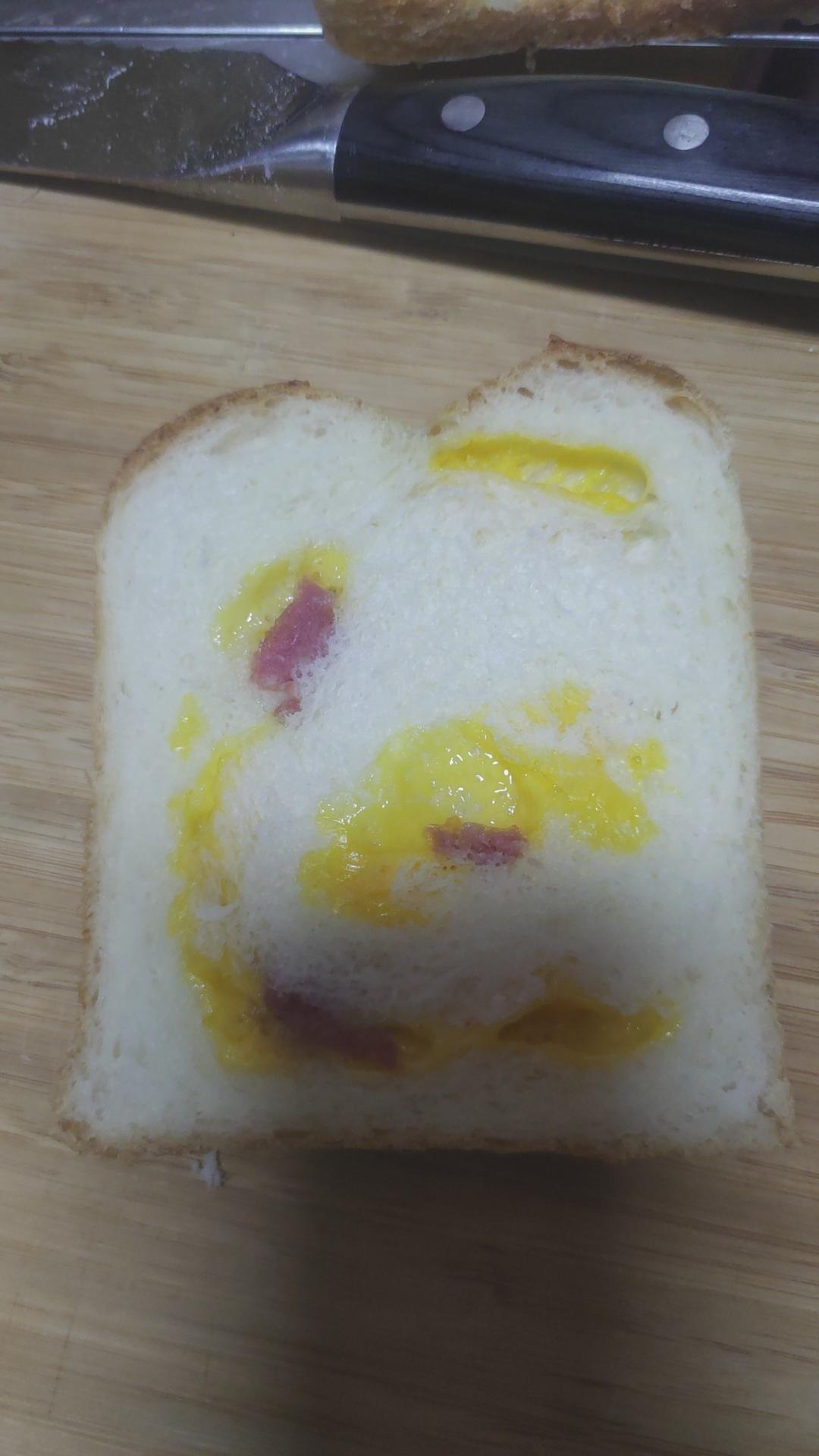 双重芝士早餐吐司