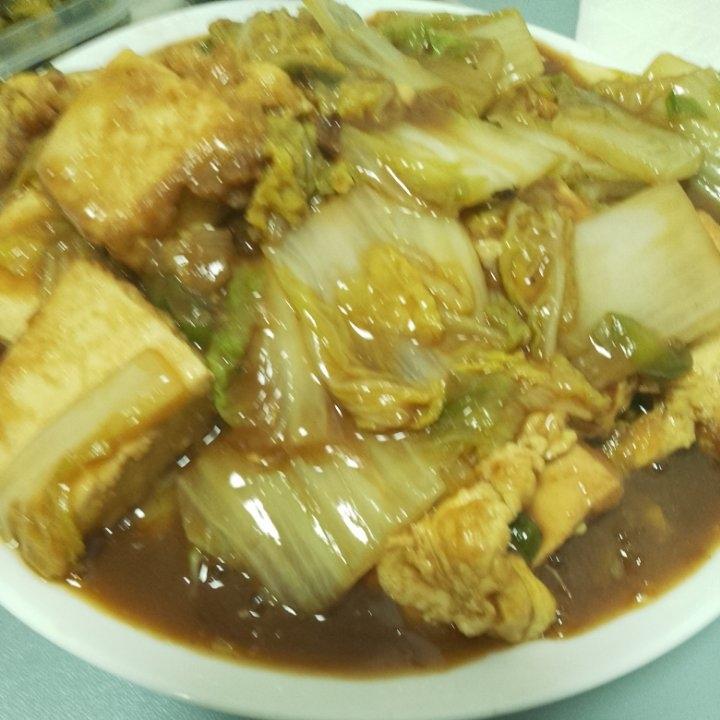 暖乎乎的娃娃菜烧豆腐，最适合转凉的天暖胃