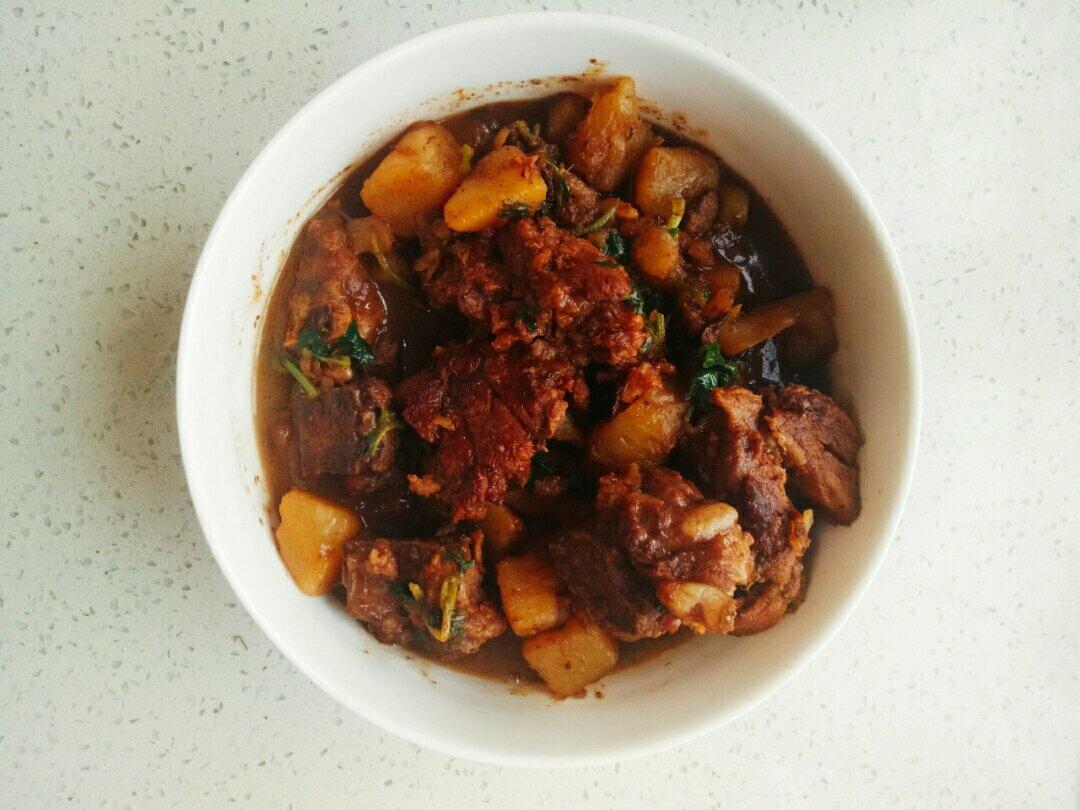 土豆炖排骨