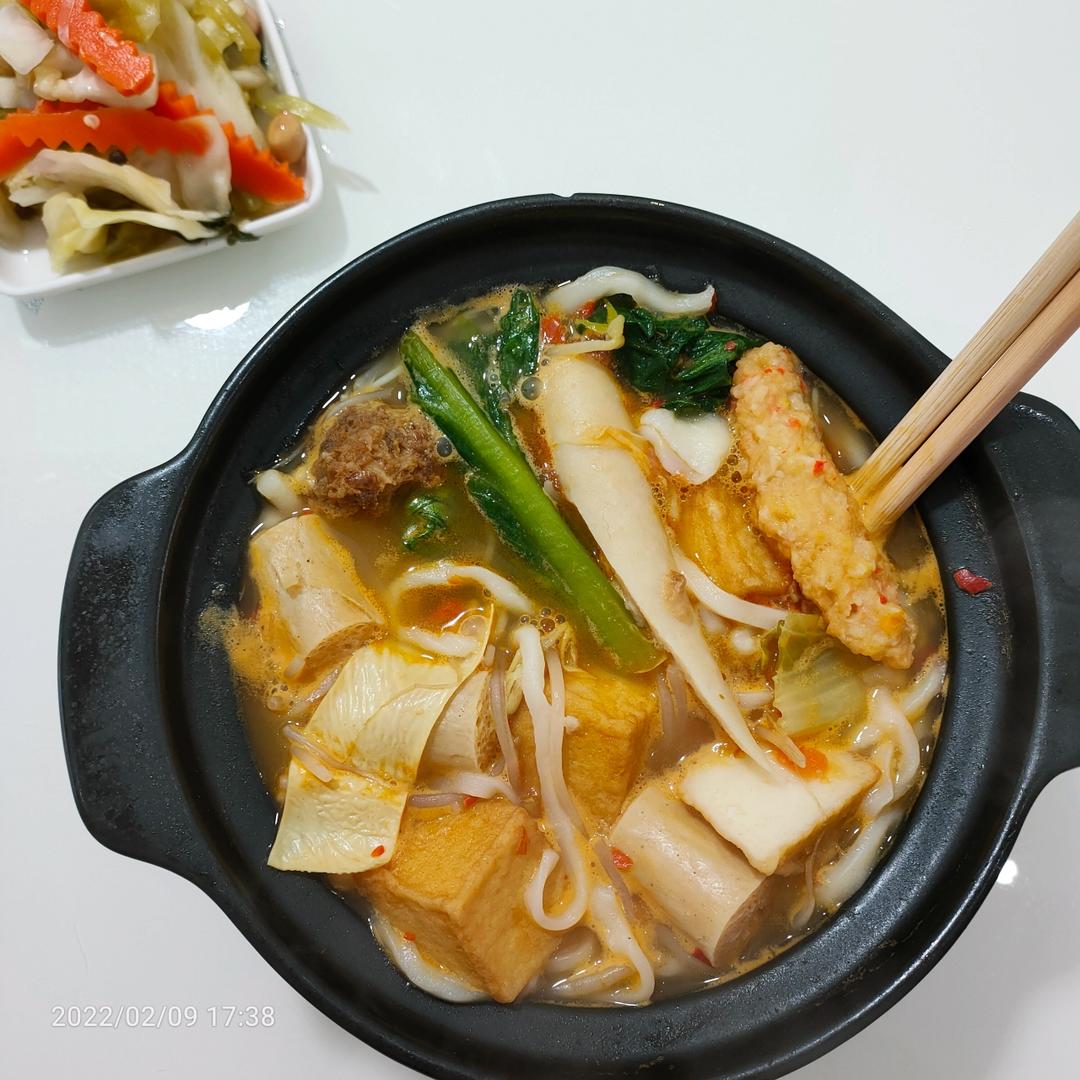 家庭砂锅土豆粉