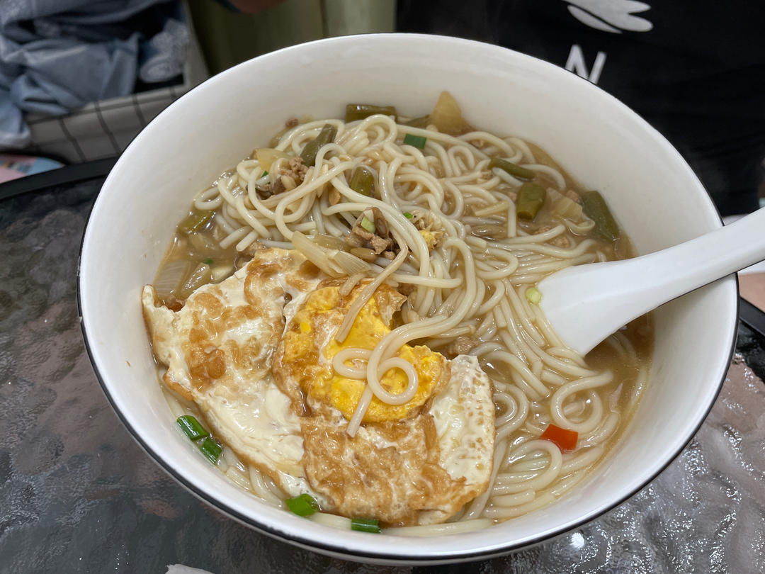 一碗快手早餐酸豆角湖南米粉