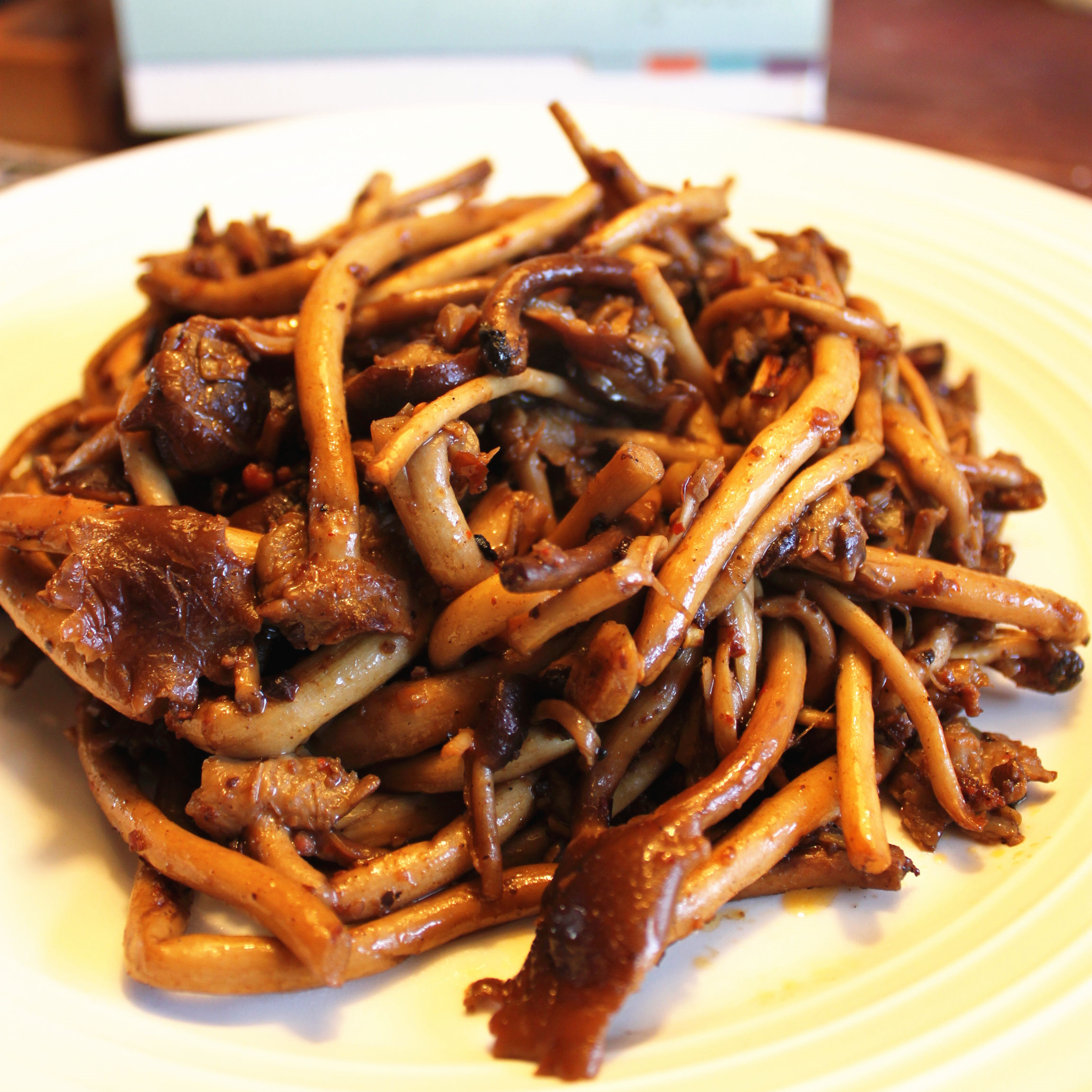 基础上小改变--肉末豆豉茶树菇的做法
