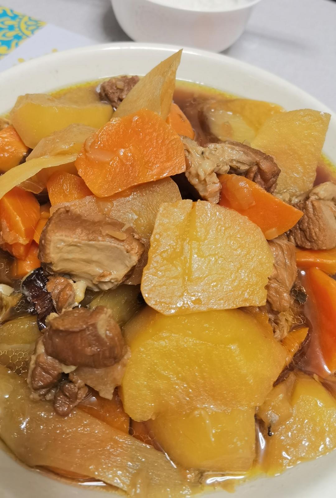 沙沙土豆胡萝卜炖牛肉