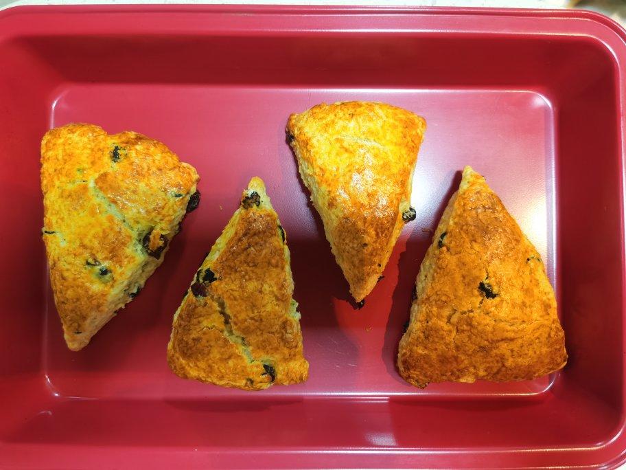 完美裂纹～百分百成功的超好吃奶香司康（禁止搬运）