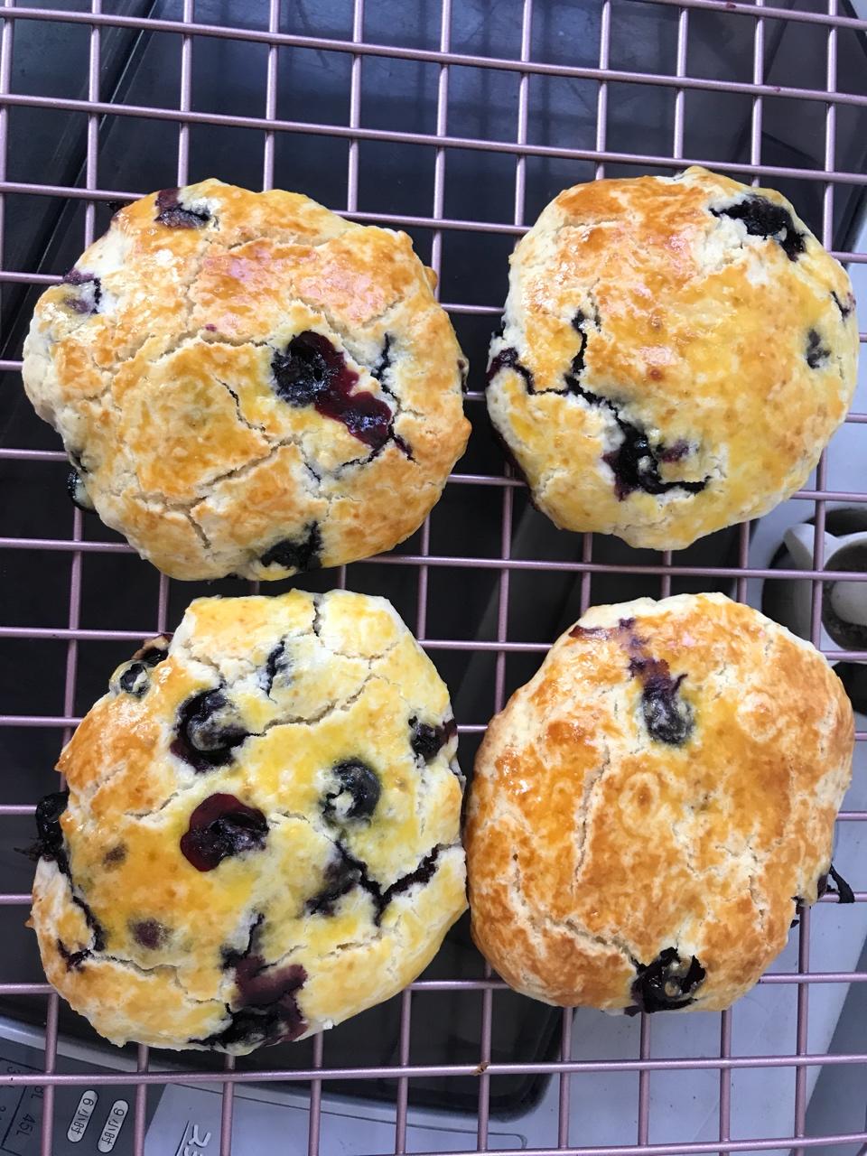 爆浆蓝莓司康Blueberry Explosion Scone