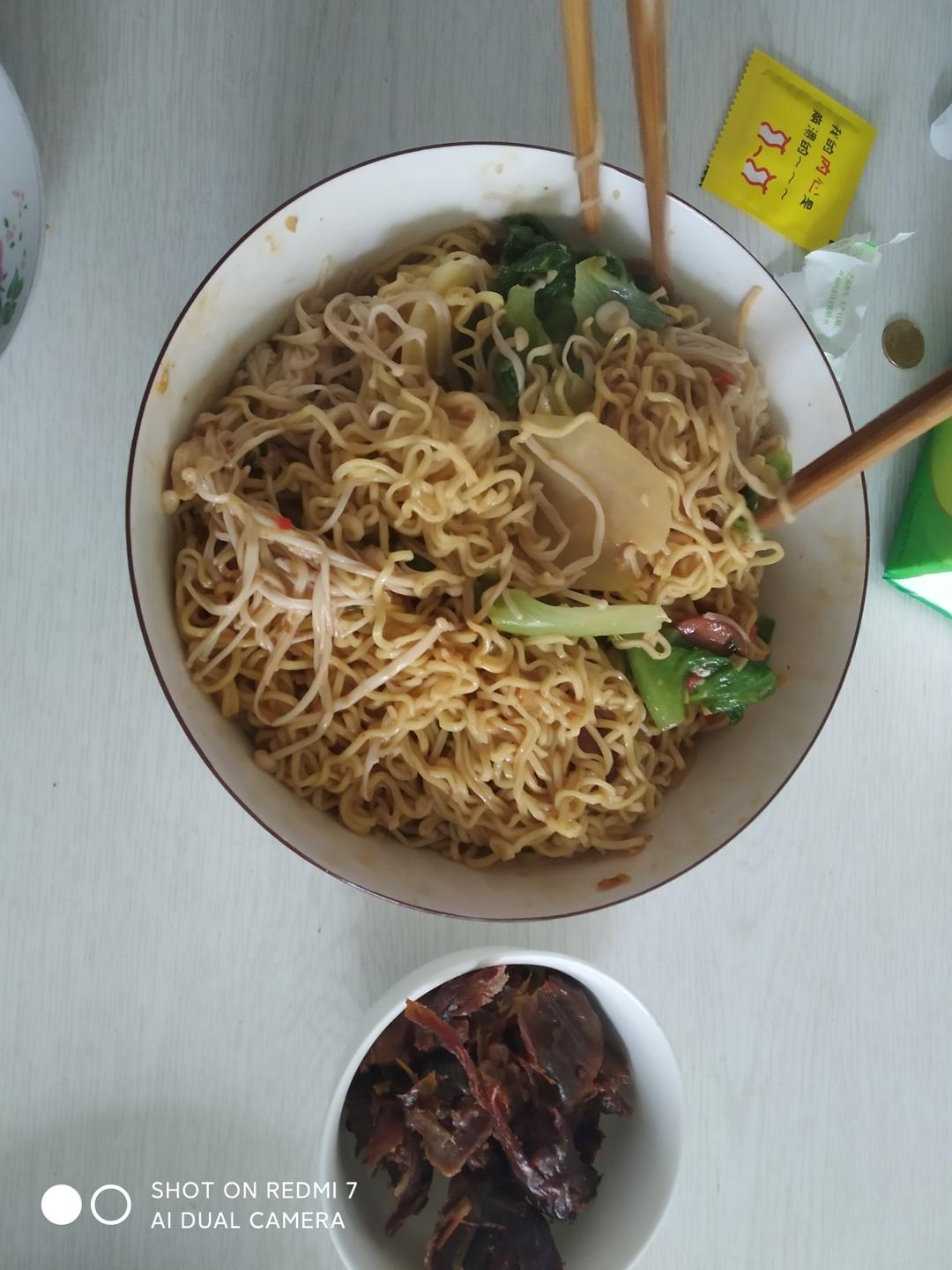 比麻辣烫好吃百倍！自制超过瘾巨解馋麻辣拌