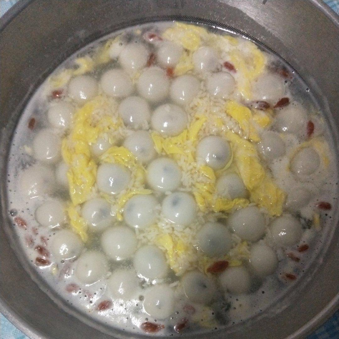 甜酒汤圆