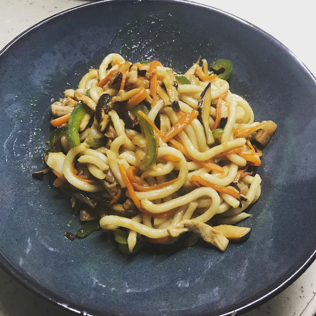 什锦炒乌冬面