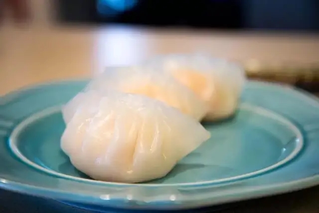 一次就成功的《水晶虾饺》国际名厨手把手教你包的做法