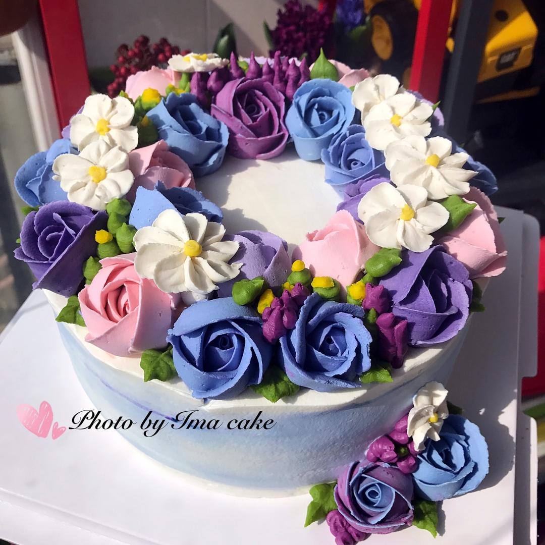 小麻烦的蛋糕开会了