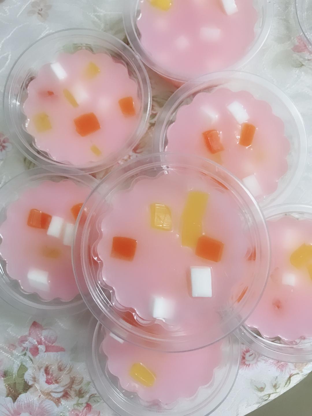草莓味果冻白凉粉版