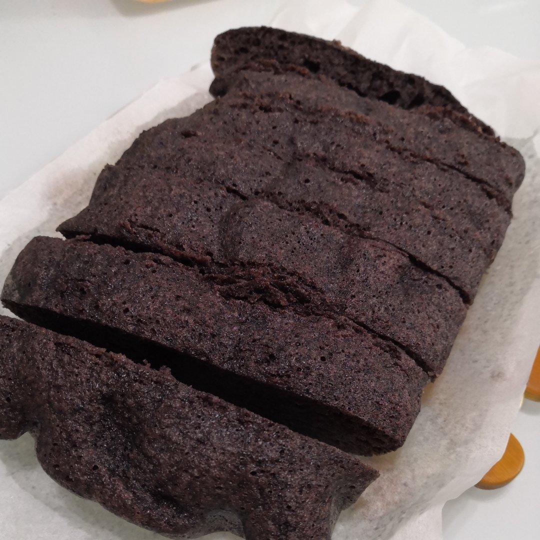 蒸黑米糕