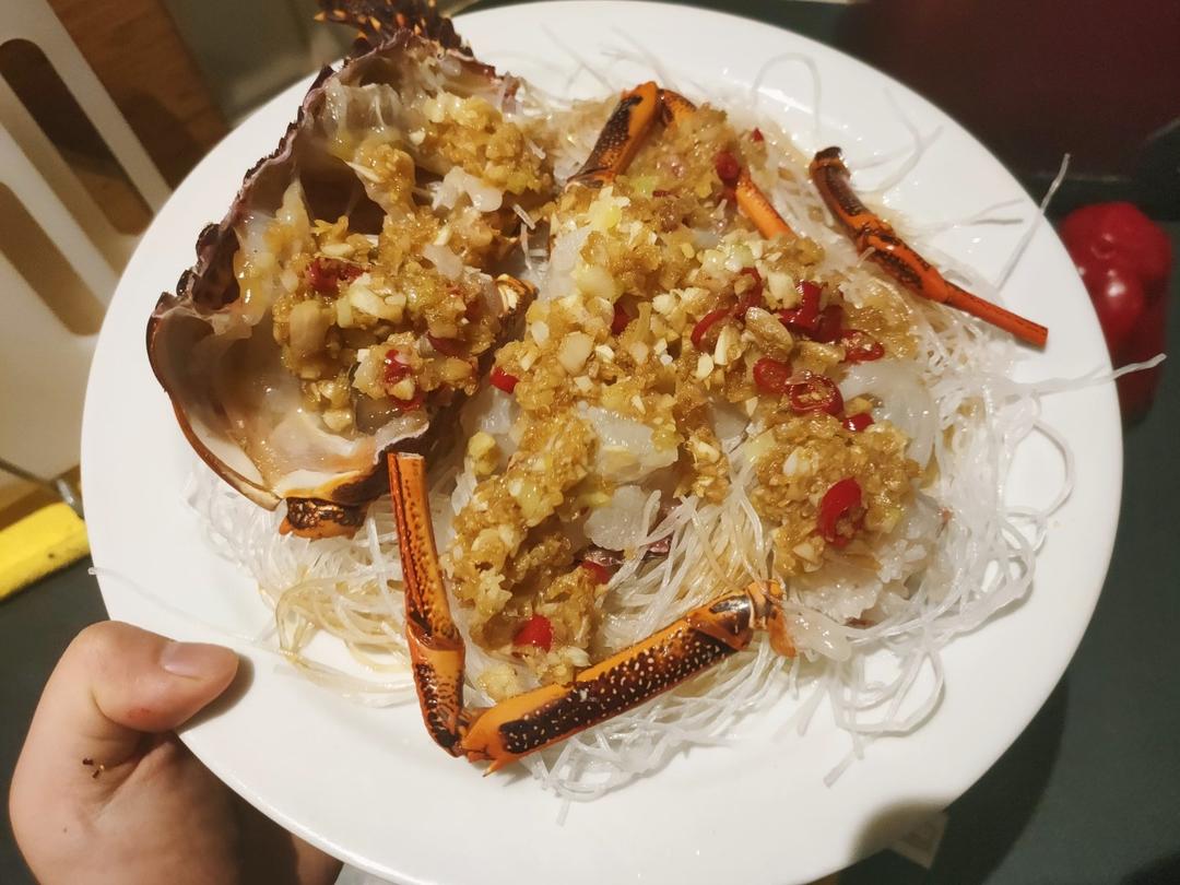 蒜蓉粉丝蒸龙虾